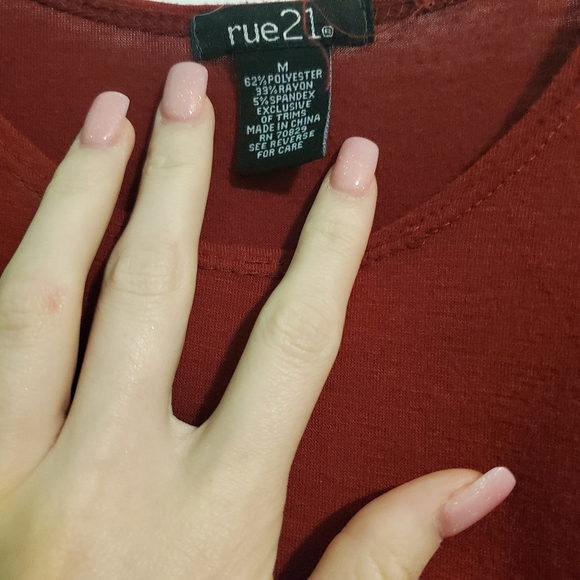 Rue 21 Off-the-shoulder Top - Picture 3 of 3